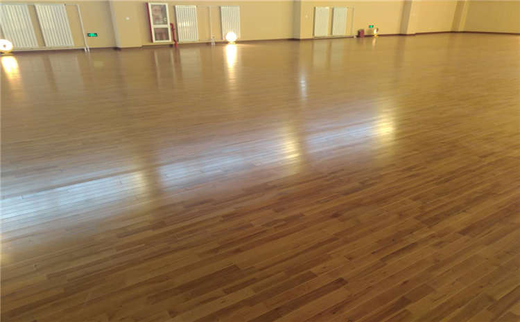 天津楓木體育木地板什么品牌好