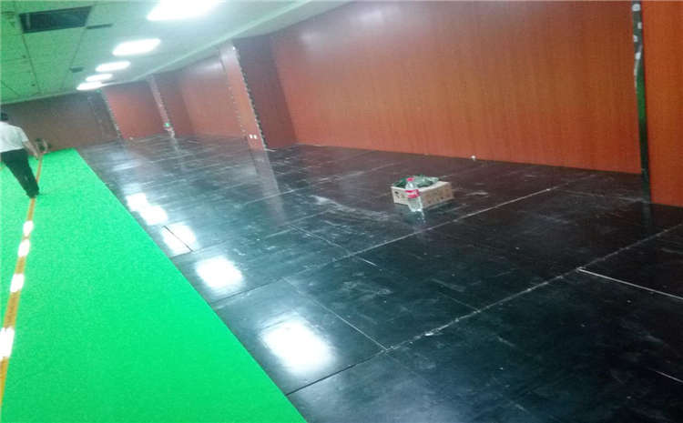 20厚體育木地板批發**