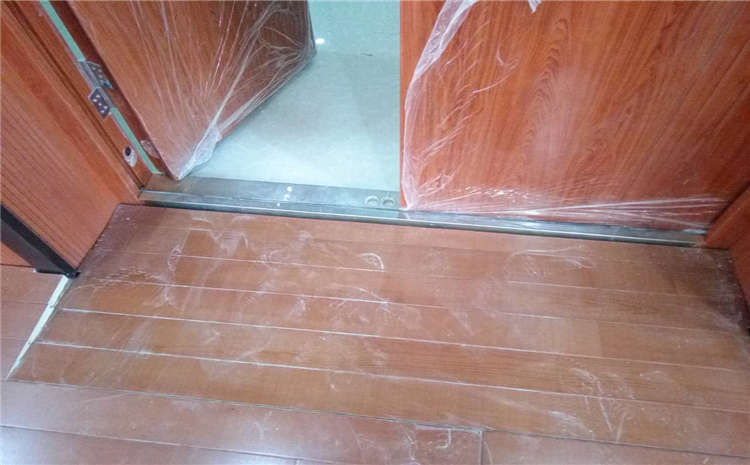 專業體育木地板多少錢一平方