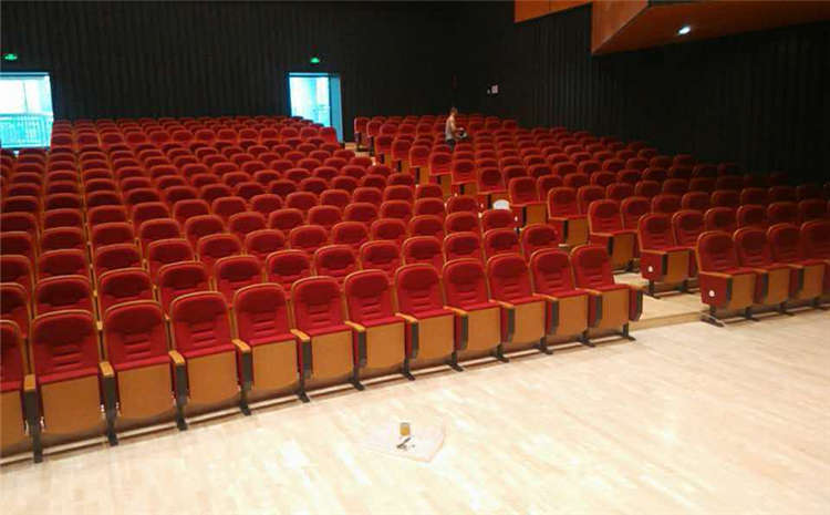 常見的風(fēng)雨操場木地板價(jià)格表