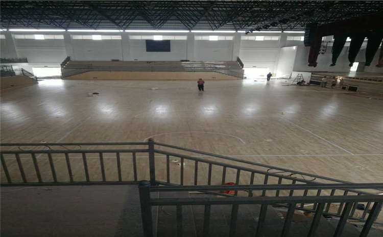 拉薩柞木體育木地板打磨翻新