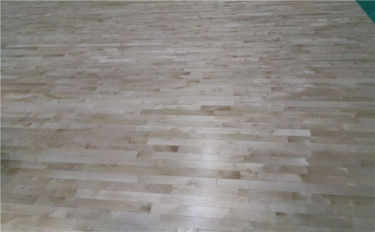 松木體育場(chǎng)木地板哪家公司好