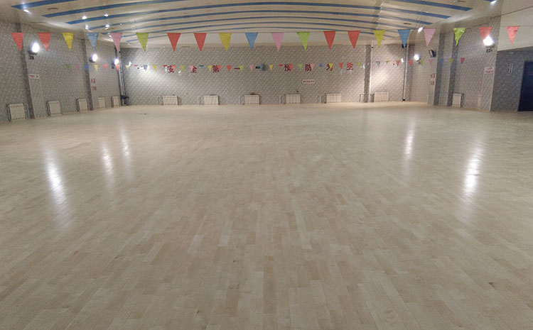 武漢企口體育場地板價格是多少