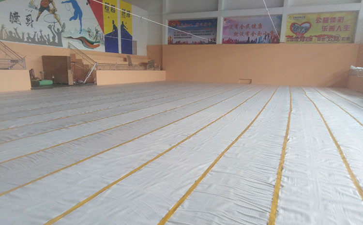 山西楓木體育場地板公司
