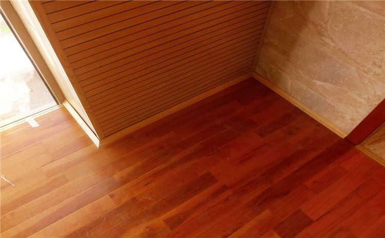 常用的體育運動地板安裝