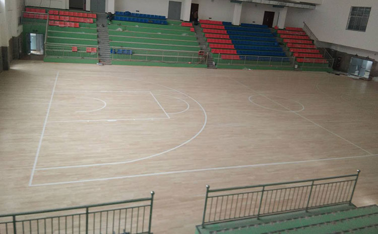 新疆專用體育木地板圖片