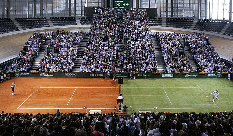 馬洛卡的草地-紅土網(wǎng)球場(chǎng) 馬洛卡的草地-紅土網(wǎng)球場(chǎng)