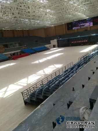 學(xué)?；@球館木地板翻新